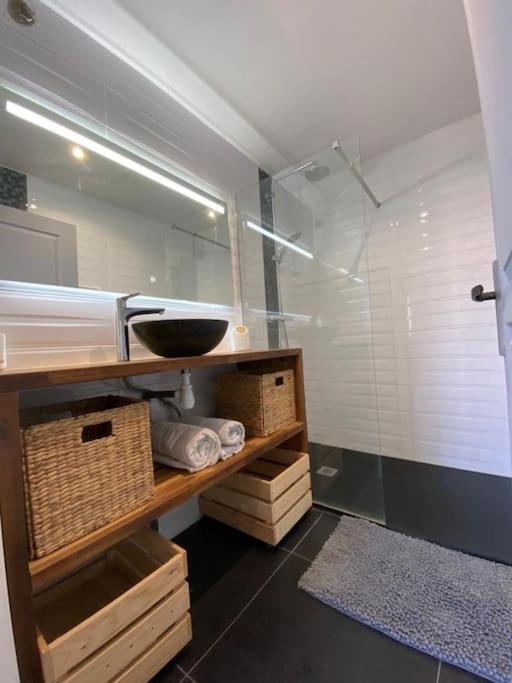 Villa Avec Jacuzzi Proche De La Mer Et Du Centre Barbatre Экстерьер фото