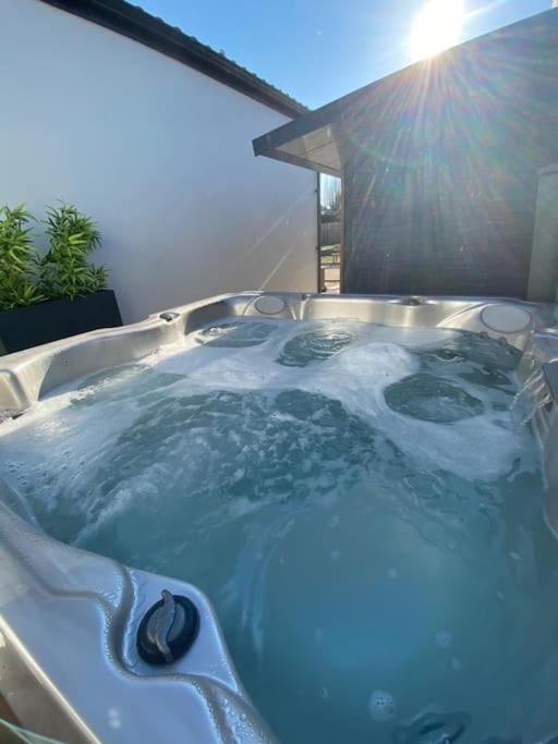 Villa Avec Jacuzzi Proche De La Mer Et Du Centre Barbatre Экстерьер фото